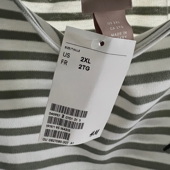 Disney Love H&M shirt BRAND NEW - Picture 4 of 4